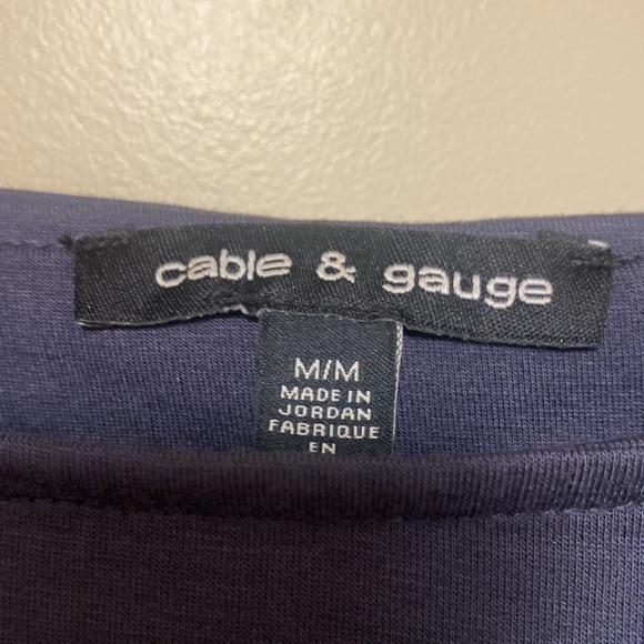 NWOT!  Very pretty bluish Cable and Gauge casual blouse! - Picture 3 of 5